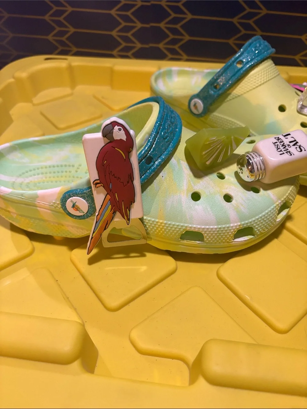 CROCS Jimmy Buffet Margaritaville Tie-Dye Lime Green  with Teal Strap and Charms